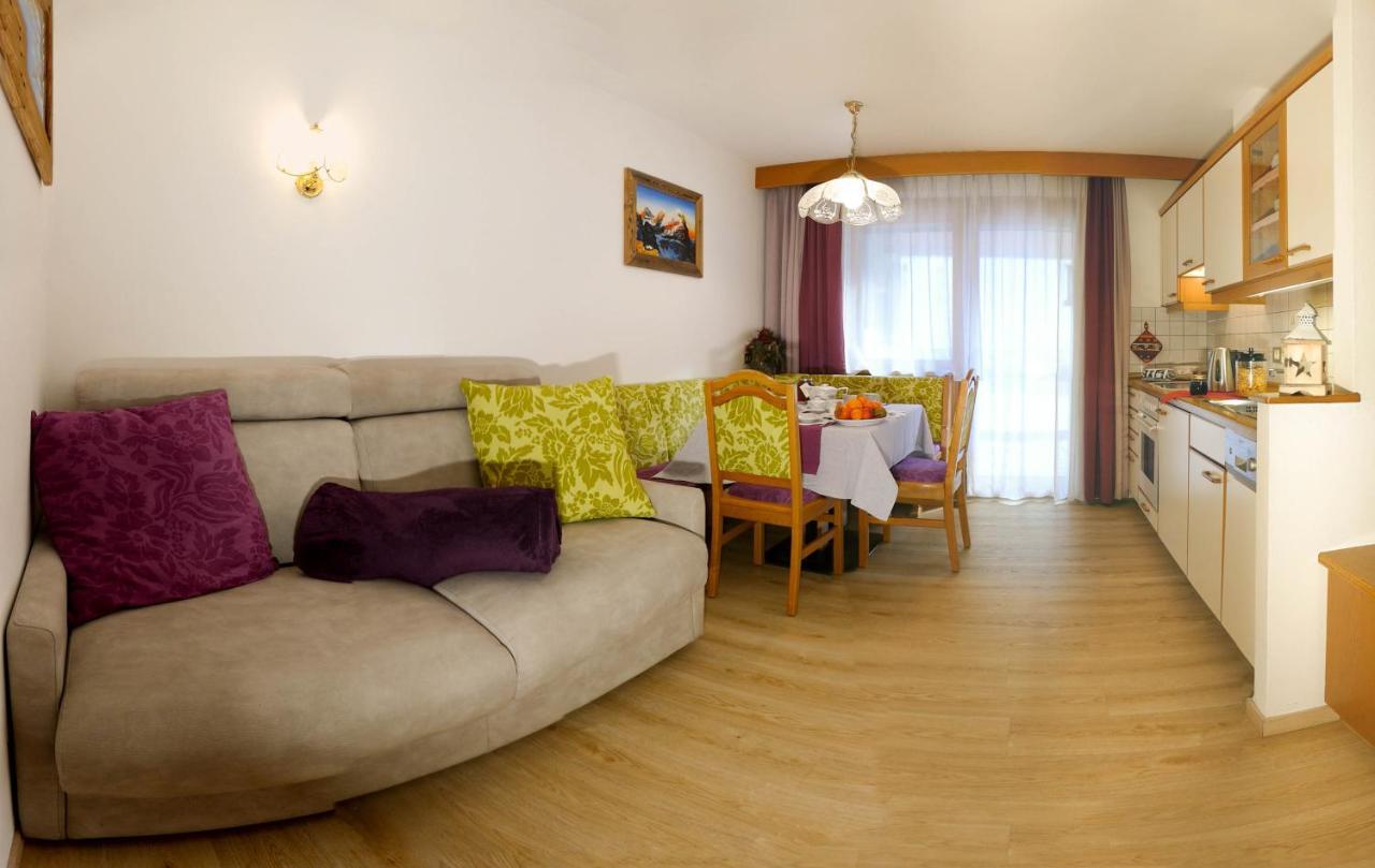 Villa Artic Apartments Campitello di Fassa Buitenkant foto