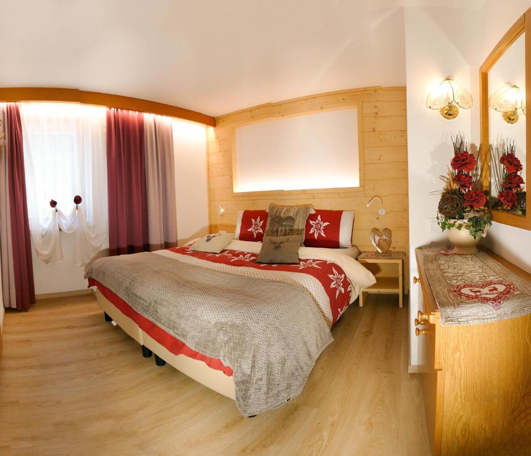 Villa Artic Apartments Campitello di Fassa Buitenkant foto