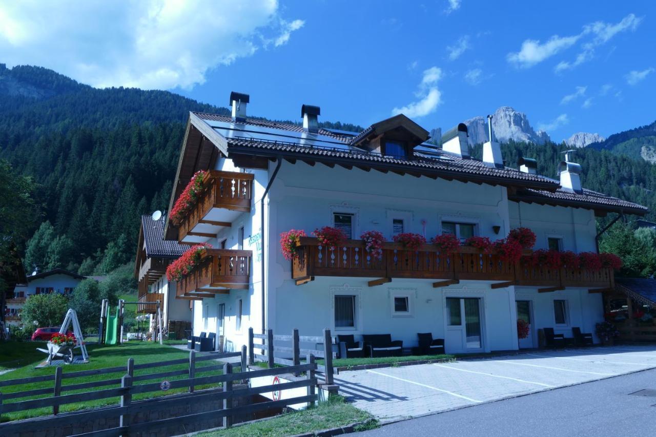 Villa Artic Apartments Campitello di Fassa Buitenkant foto