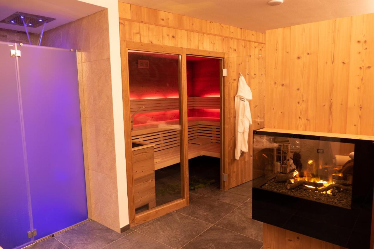 Villa Artic Apartments Campitello di Fassa Buitenkant foto